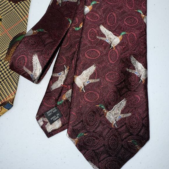 Lot Of 2 Men’s Mallard Duck Ties 100% Silk Jos A Bank Huntington - Picture 4 of 4